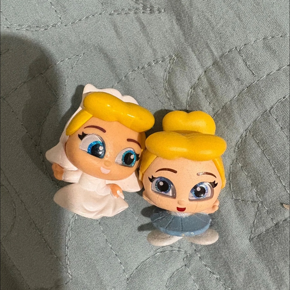 Cinderella wedding and ballerina doorables Set - Blue and White